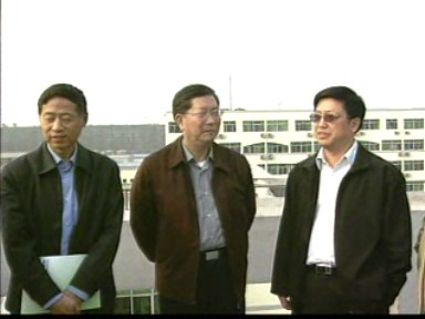 省政協(xié)主席許仲林一行視察新浦化工