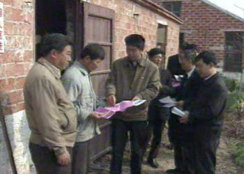 市科協(xié)送防禽流感知識(shí)下鄉(xiāng)