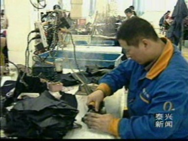 自營出口成績令人奮進(jìn) 骨干企業(yè)尚需揚(yáng)鞭