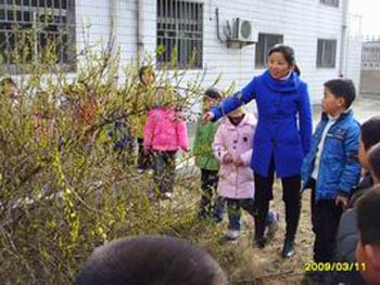 大生小學(xué):植樹節(jié)活動有新意